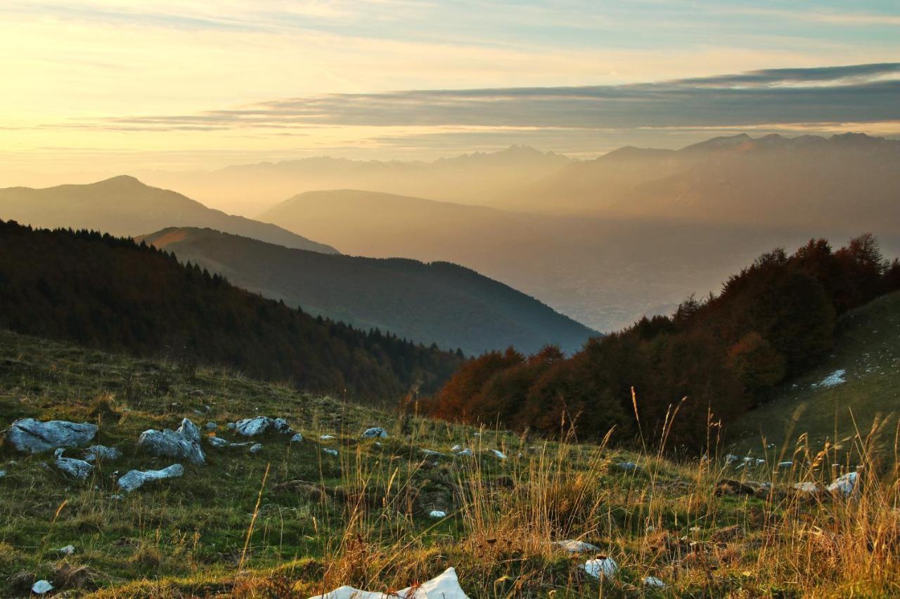 Agriturismo Riva Dei Coz Sequsino Exteriör bild