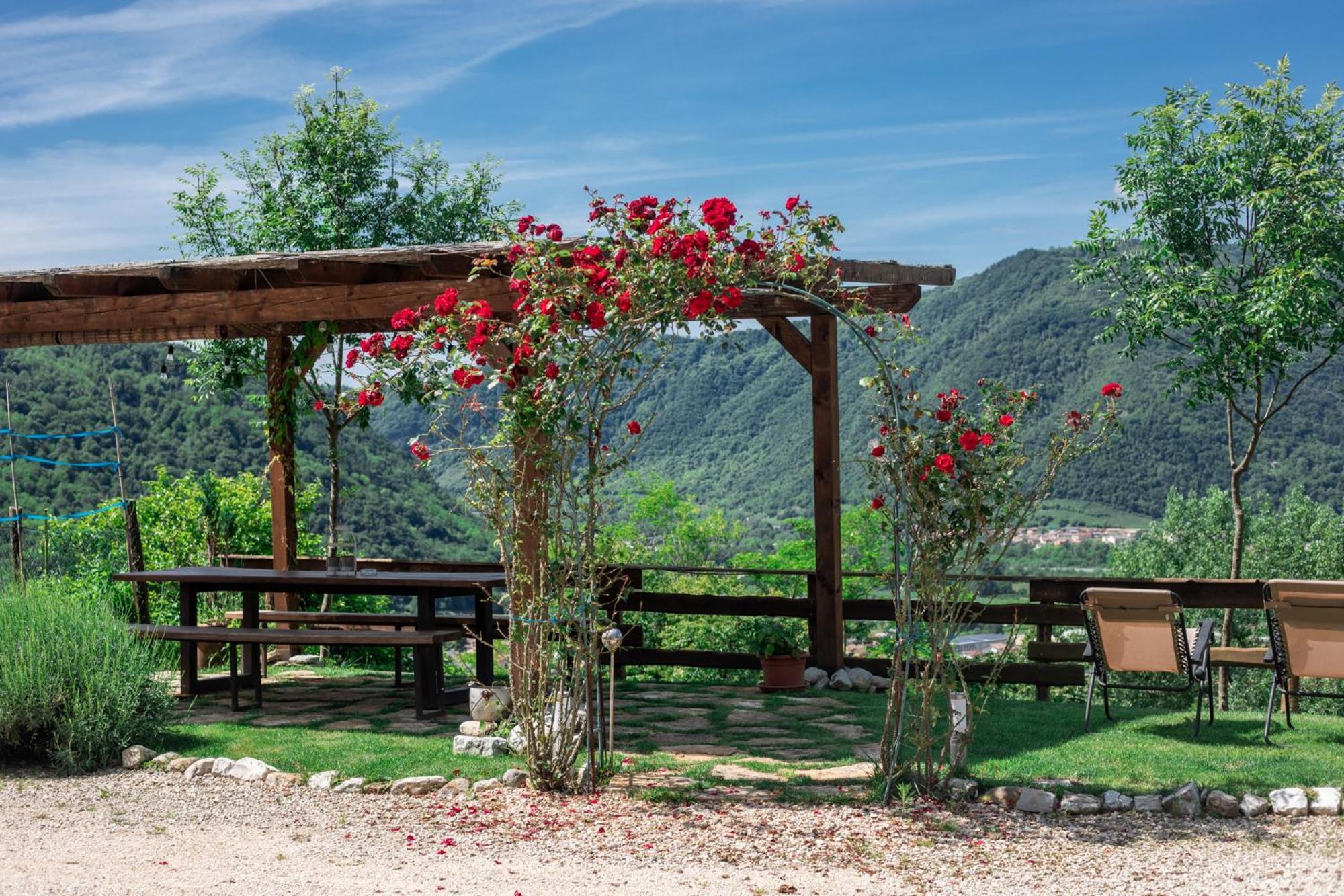 Agriturismo Riva Dei Coz Sequsino Exteriör bild