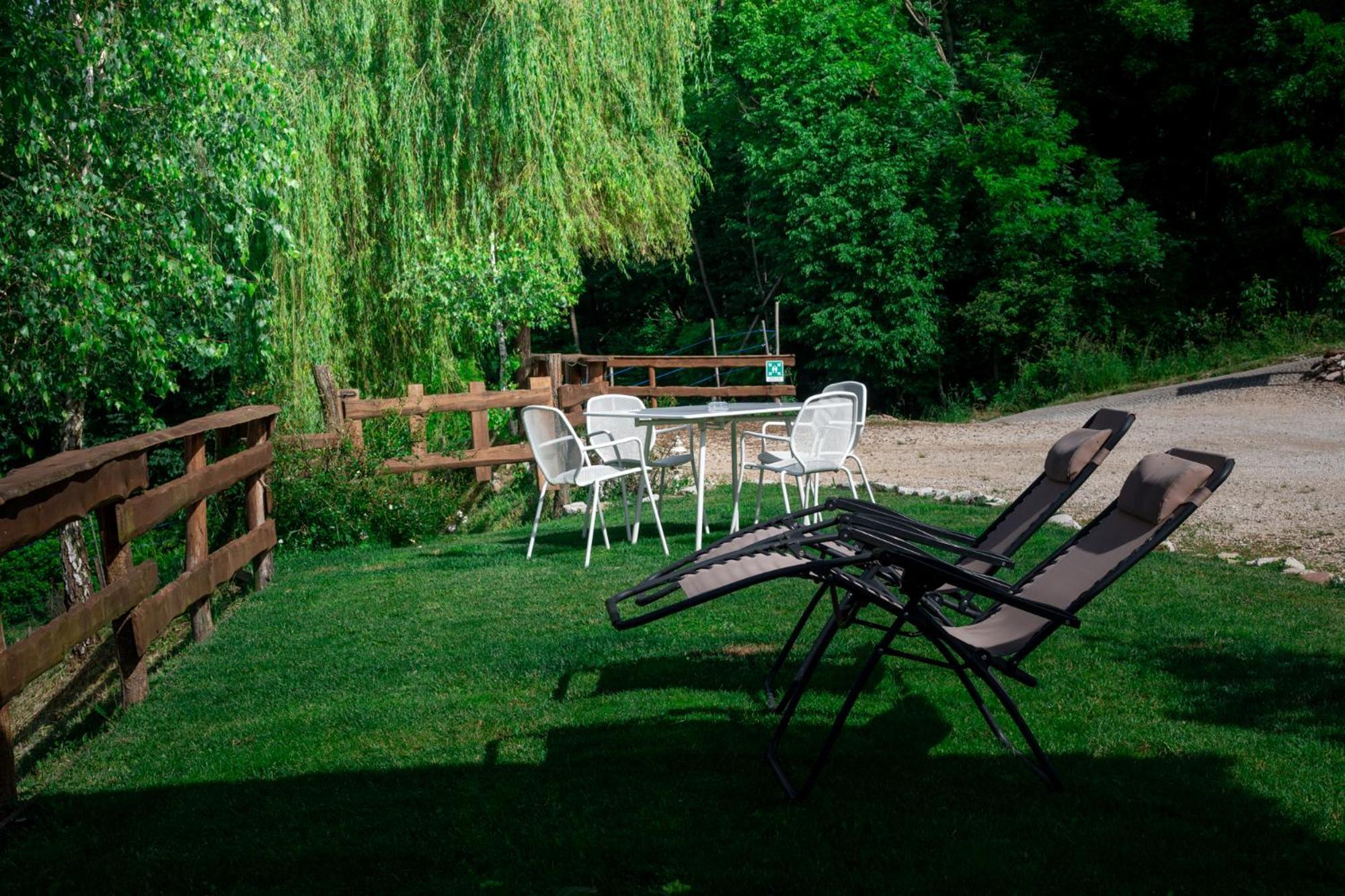 Agriturismo Riva Dei Coz Sequsino Exteriör bild