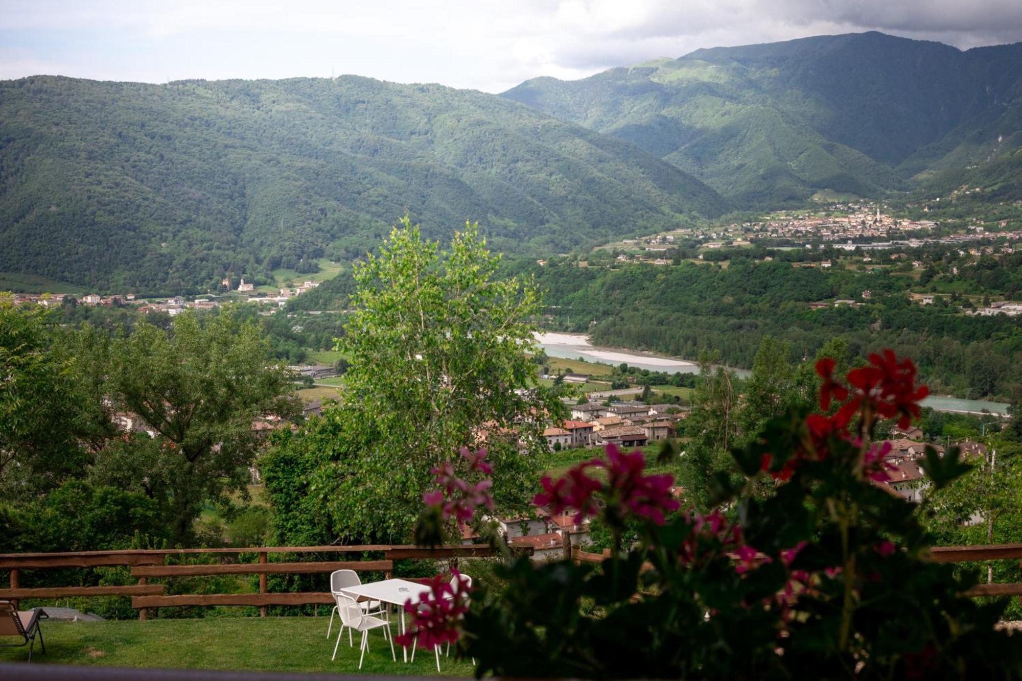 Agriturismo Riva Dei Coz Sequsino Exteriör bild