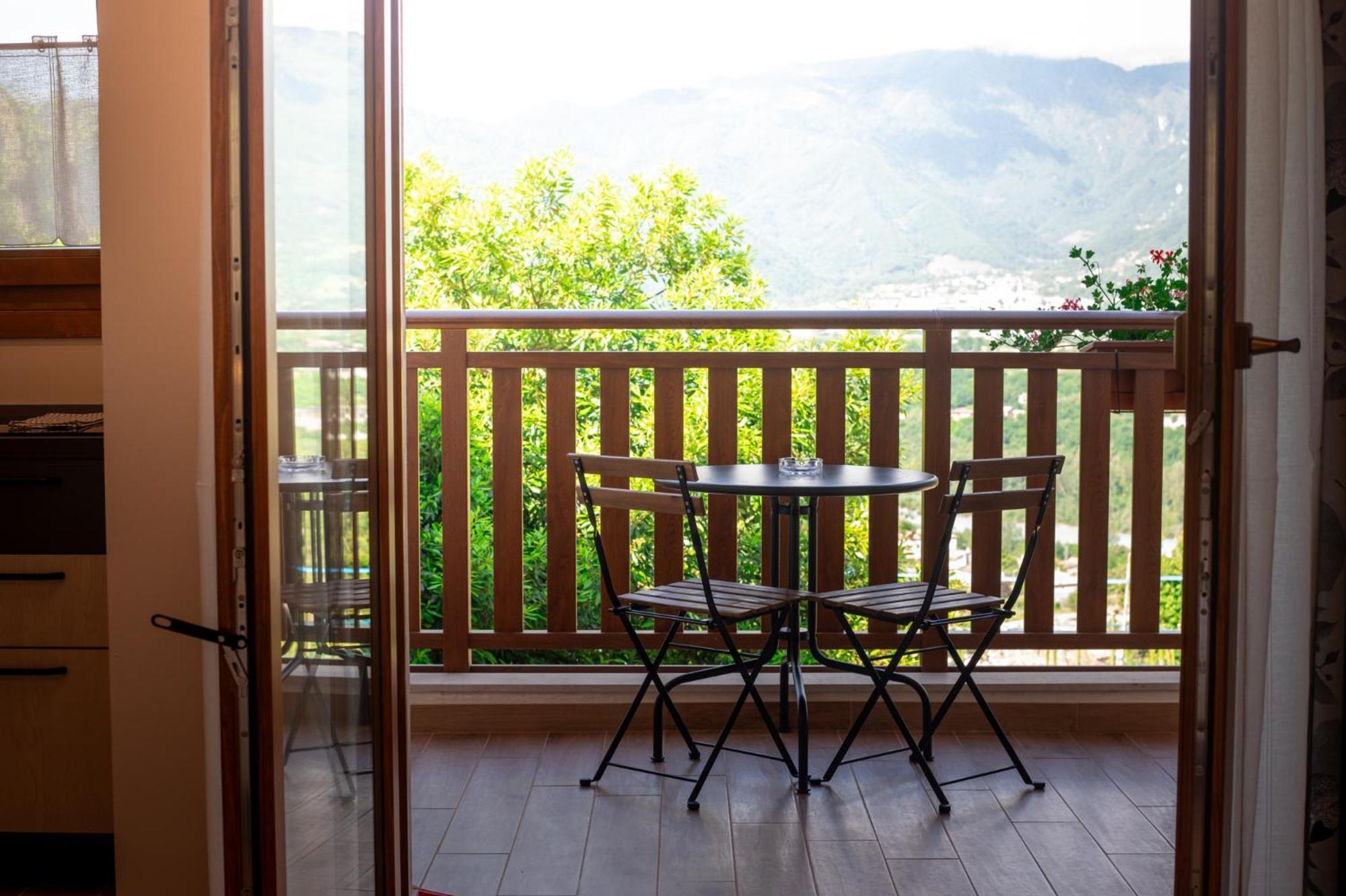 Agriturismo Riva Dei Coz Sequsino Exteriör bild